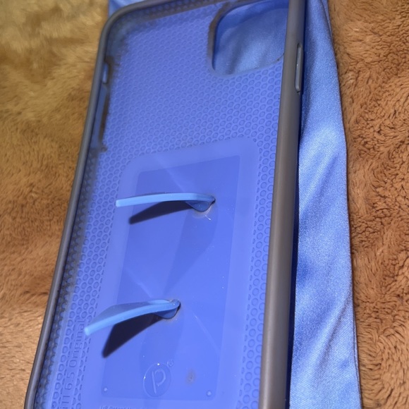 LOOPY CASE - Picture 2 of 4